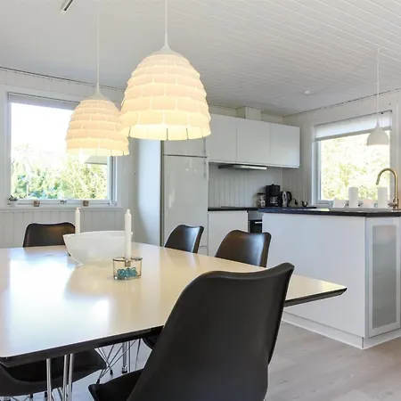 Touko - 850m From The Sea By Interhome Bøtø By