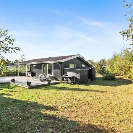 Touko - 850m From The Sea By Interhome Feriehus